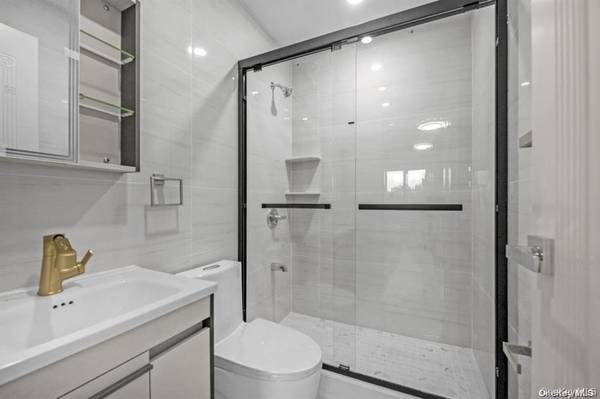 140-03 32nd AVE, Flushing, NY 11354