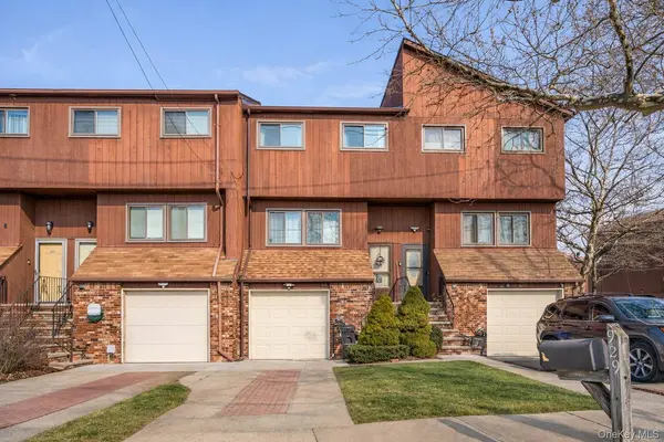 929 West Fingerboard RD, Staten Island, NY 10304