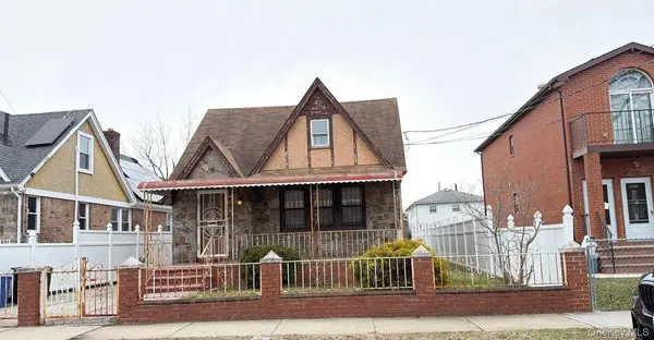 135-15 220th PL, Laurelton, NY 11413