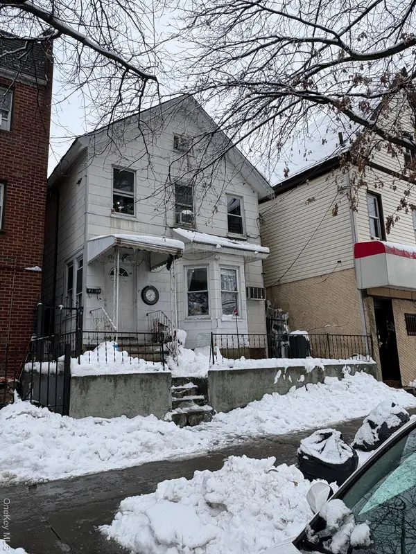 41-04 108th ST, Corona, NY 11368
