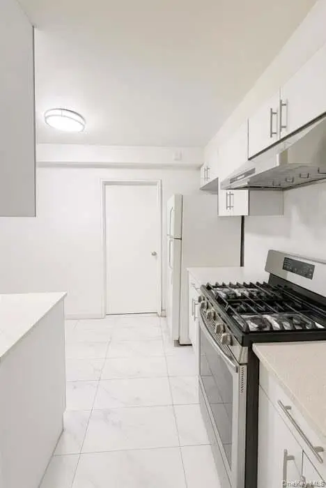 13950 35 AVE #4, Flushing, NY 11354