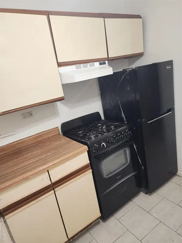 206-03 Jamaica AVE #2nd. Floor., Queens Village, NY 11428
