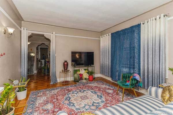 35-30 73rd ST #2B, Jackson Heights, NY 11372