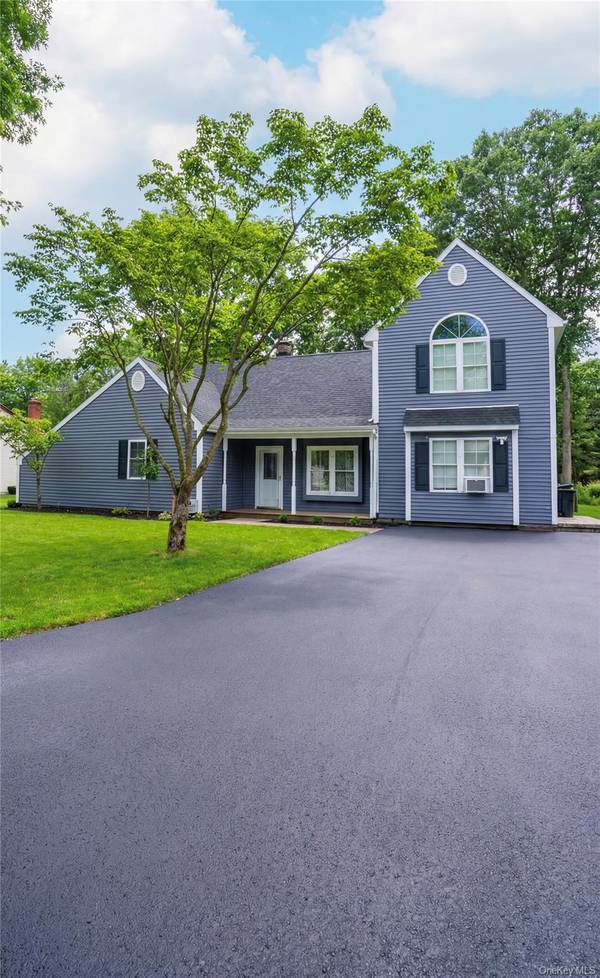 160 Pennsylvania AVE, Medford, NY 11763