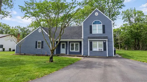 160 Pennsylvania AVE, Medford, NY 11763