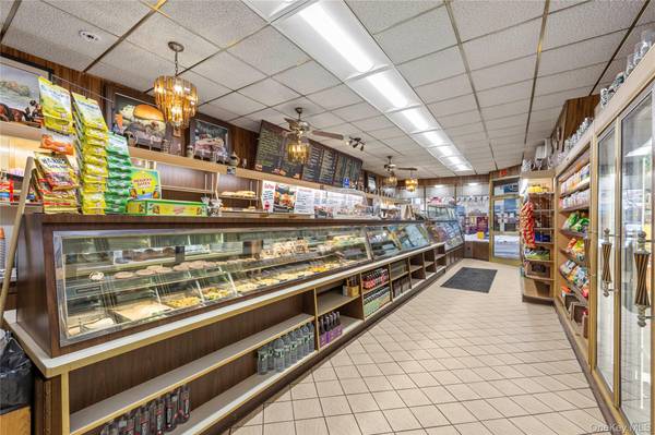 94-12 Jamaica AVE, Woodhaven, NY 11421