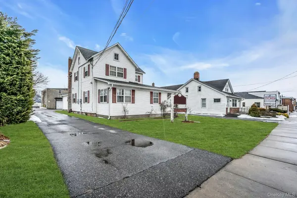 127 N Ocean AVE, Patchogue, NY 11772