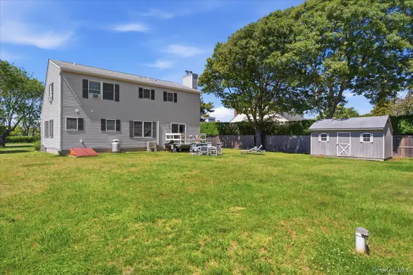 59 Peconic AVE, Shelter Island, NY 11964