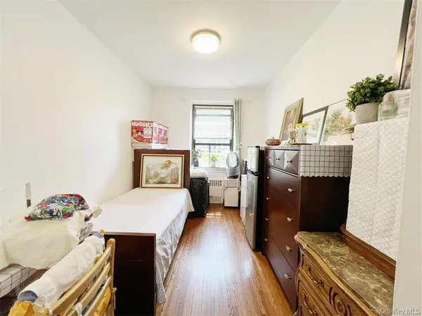 11219 34th AVE #F, Corona, NY 11368