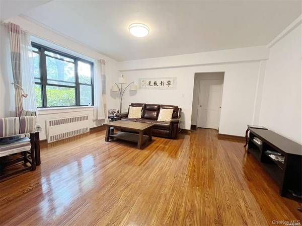 11219 34th AVE #F, Corona, NY 11368