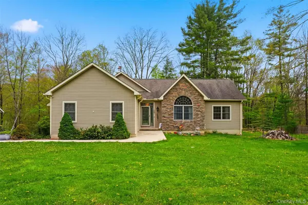 576 Burlingham RD, Bloomingburg, NY 12721