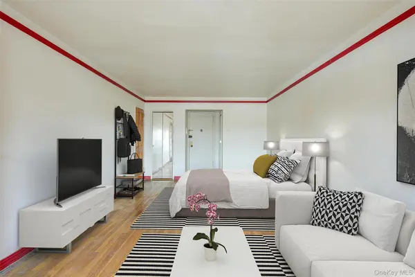 6395 Austin ST #5C, Rego Park, NY 11374