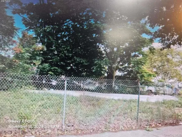 24-31 Francis Lewis BLVD, Whitestone, NY 11357