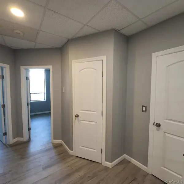 250 Patchogue Yaphank RD #Suite 4, East Patchogue, NY 11772