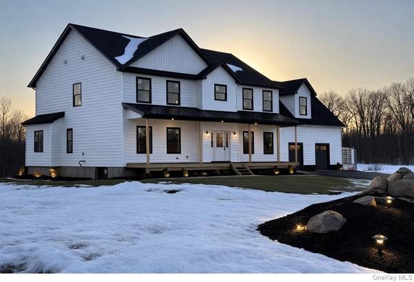 10 Wells Sweep LN, Chester, NY 10918