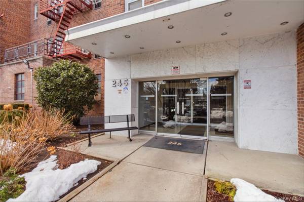 245 Rumsey RD #2S, Yonkers, NY 10701
