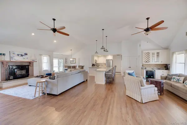 3045 Rocky Point RD, East Marion, NY 11939