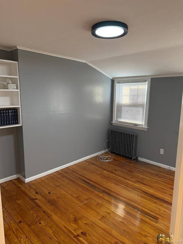 Address not disclosed, Valley Stream, NY 11580