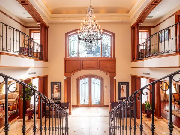 Address not disclosed, Jamaica, NY 11432