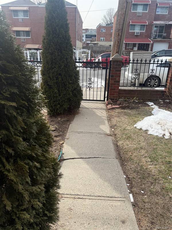 3550 Palmer AVE #2, Bronx, NY 10466