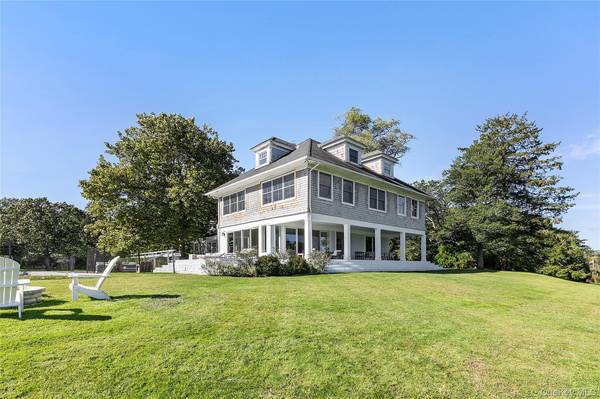 11 Bay RD, Quogue, NY 11959