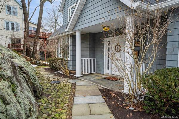 24 Kent AVE, Hastings-on-hudson, NY 10706