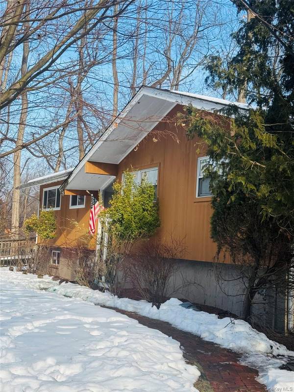 58 Babcock LN, Tappan, NY 10983