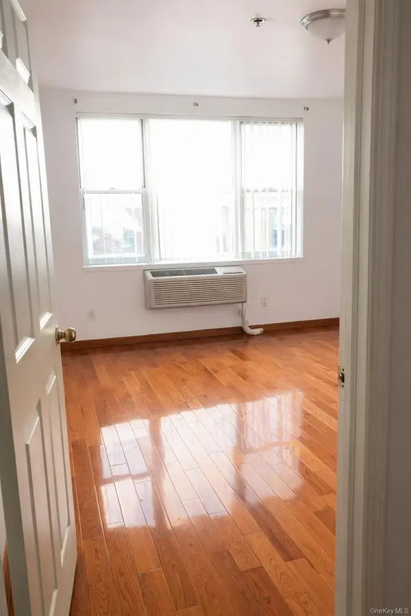 37-40 103th ST, Corona, NY 11368