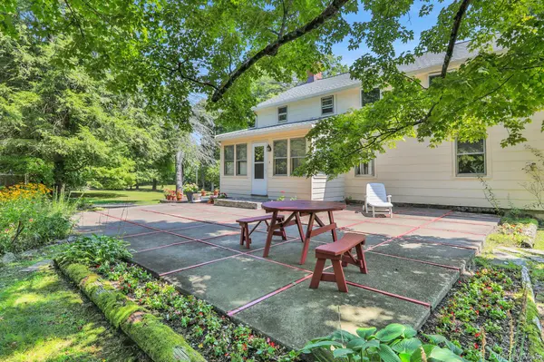 441 N Ohioville RD, New Paltz, NY 12561