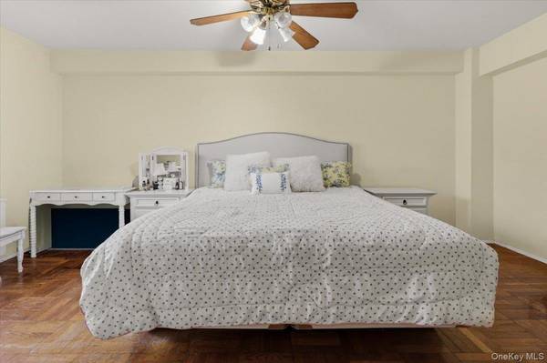 1503 Metropolitan AVE #5A, Bronx, NY 10462