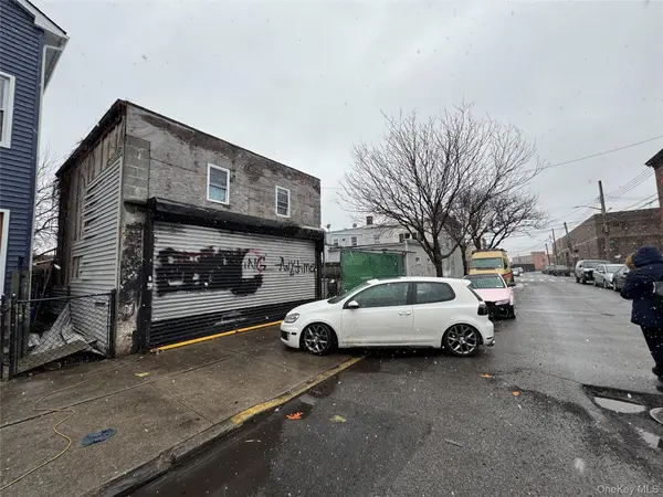 5755 58th ST, Maspeth, NY 11378