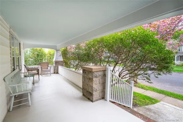 210 5th ST, Greenport, NY 11944