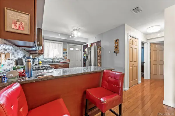 436 Beach 37th ST, Far Rockaway, NY 11691