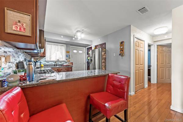 436 Beach 37th ST, Far Rockaway, NY 11691