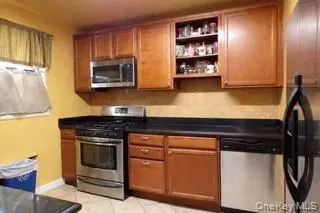 21947 74th AVE #A1, Oakland Gardens, NY 11364