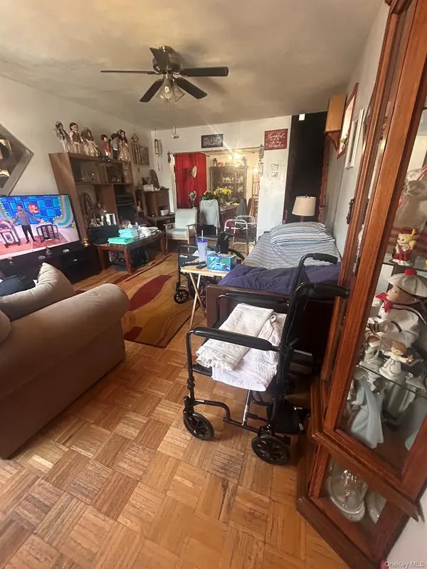 10935 122nd ST, South Ozone Park, NY 11420