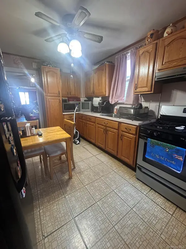 10935 122nd ST, South Ozone Park, NY 11420