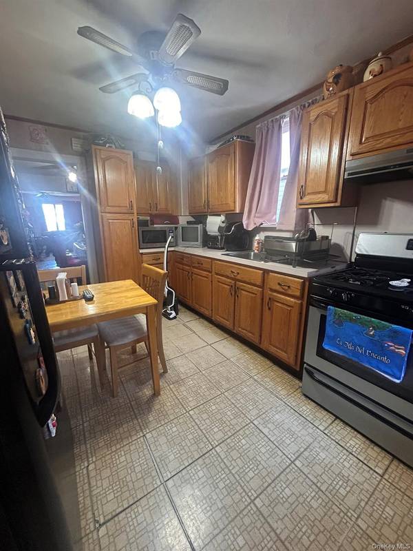 10935 122nd ST, South Ozone Park, NY 11420