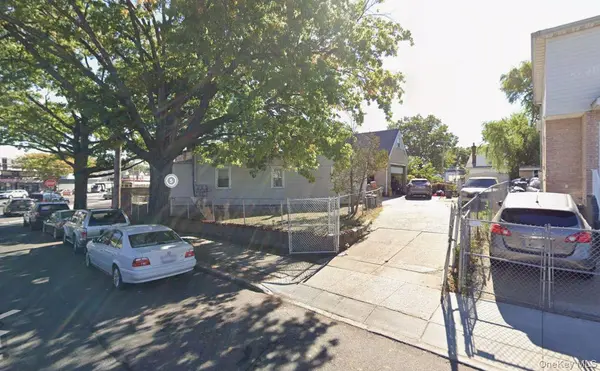 17626 126th AVE, Jamaica, NY 11434