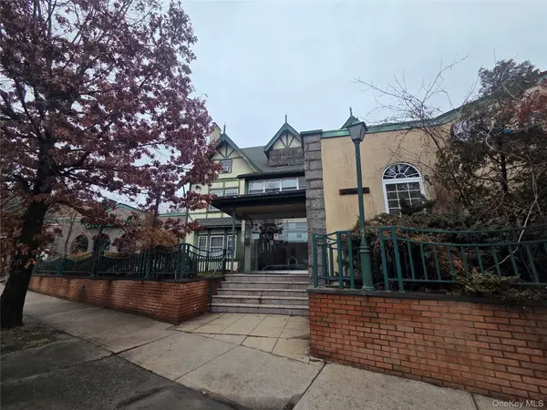 167-17 Northern BLVD, Flushing, NY 11358