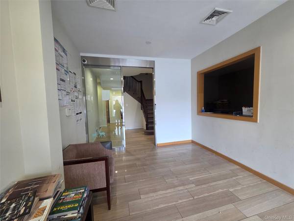 167-17 Northern BLVD, Flushing, NY 11358