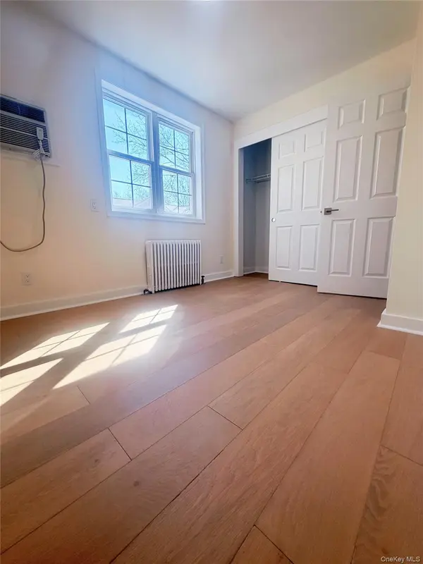 64-11 Springfield Blvd #B, Oakland Gardens, NY 11364