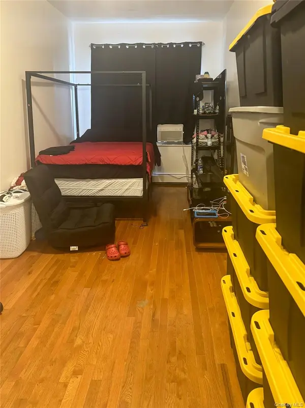 7004 Roosevelt AVE, Jackson Heights, NY 11372