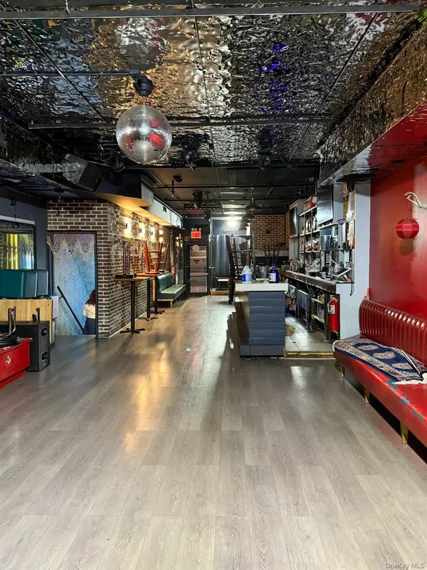 7004 Roosevelt AVE, Jackson Heights, NY 11372
