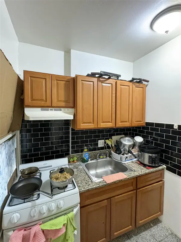 7004 Roosevelt AVE, Jackson Heights, NY 11372