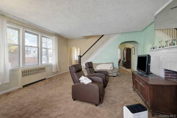 2335 Yates AVE, Bronx, NY 10469