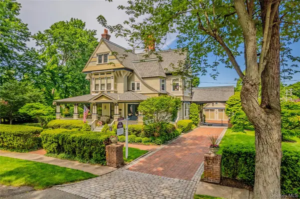 103 Highland AVE, Northport, NY 11768