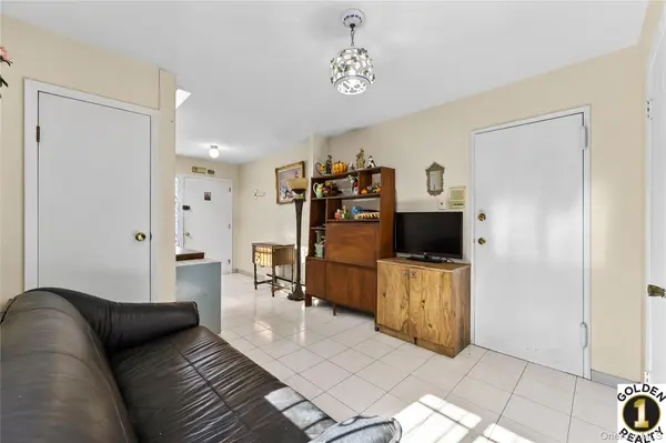 1665 156th ST, Whitestone, NY 11357