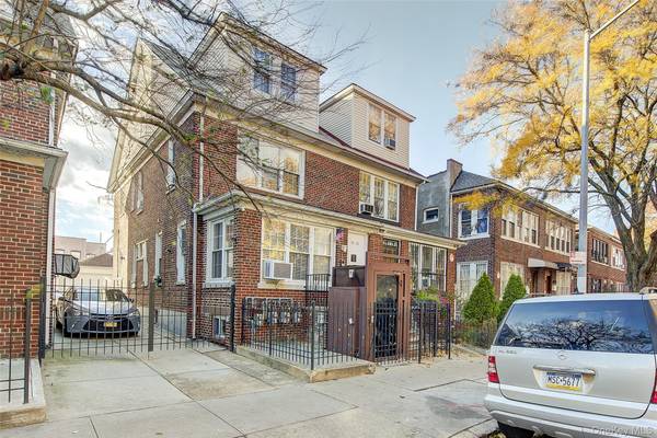 3528 93rd ST, Jackson Heights, NY 11372