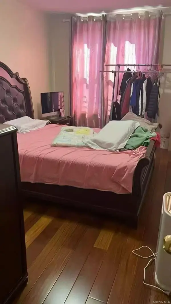 14015 Holly AVE #4th FL, Flushing, NY 11355
